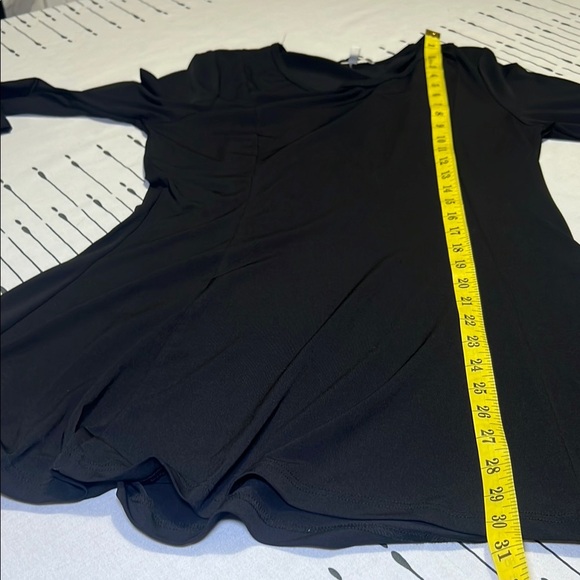 Vivian Wong LBD Black flare dress. Size Small - Picture 5 of 5